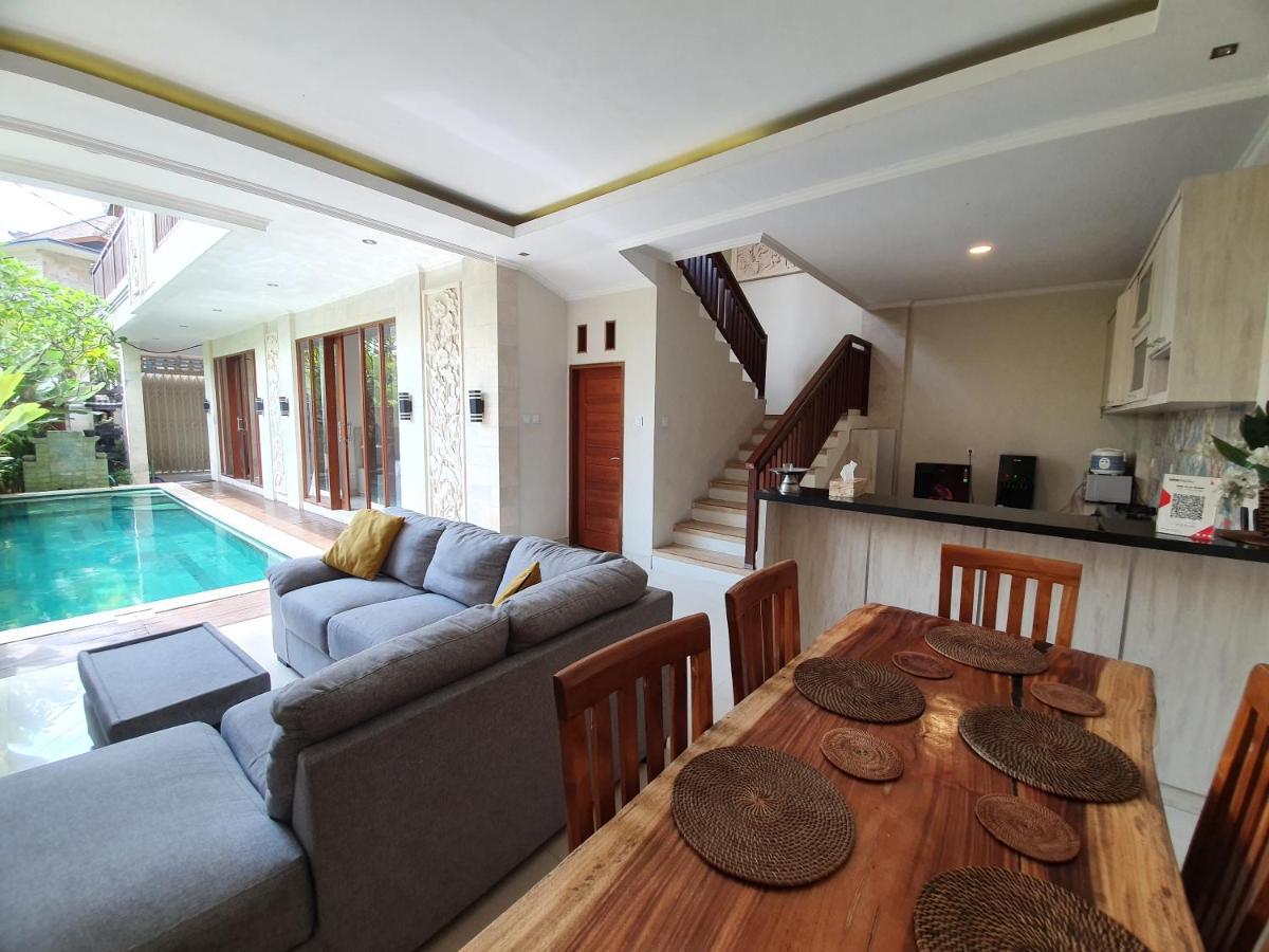 Nana Sidemen Villa